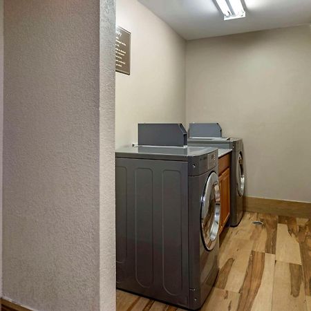 Comfort Inn Midtown Tulsa Extérieur photo